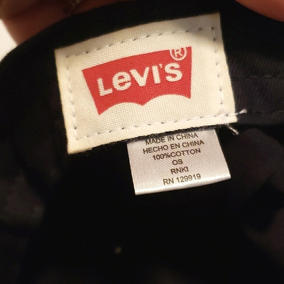 Levi's Baseball Cap - Picture 4 of 4